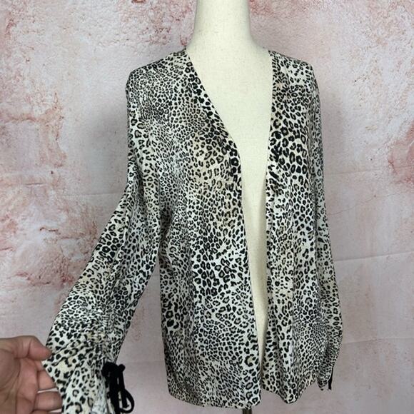 CHICO'S animal print cardigan sweater size 1 M soft glam safari fall neutrals - Picture 1 of 5